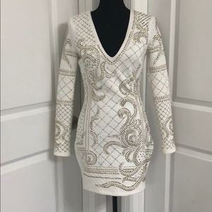 Bebe Deep V Neck Quilted Long Sleeve Dress